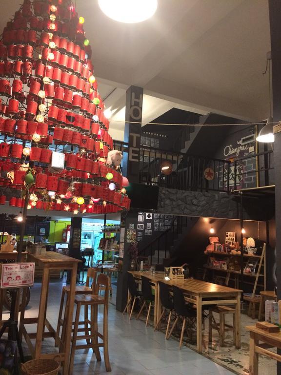 צ'יאנג ריי Norn Nung Len Cafe'&Hostel מראה חיצוני תמונה