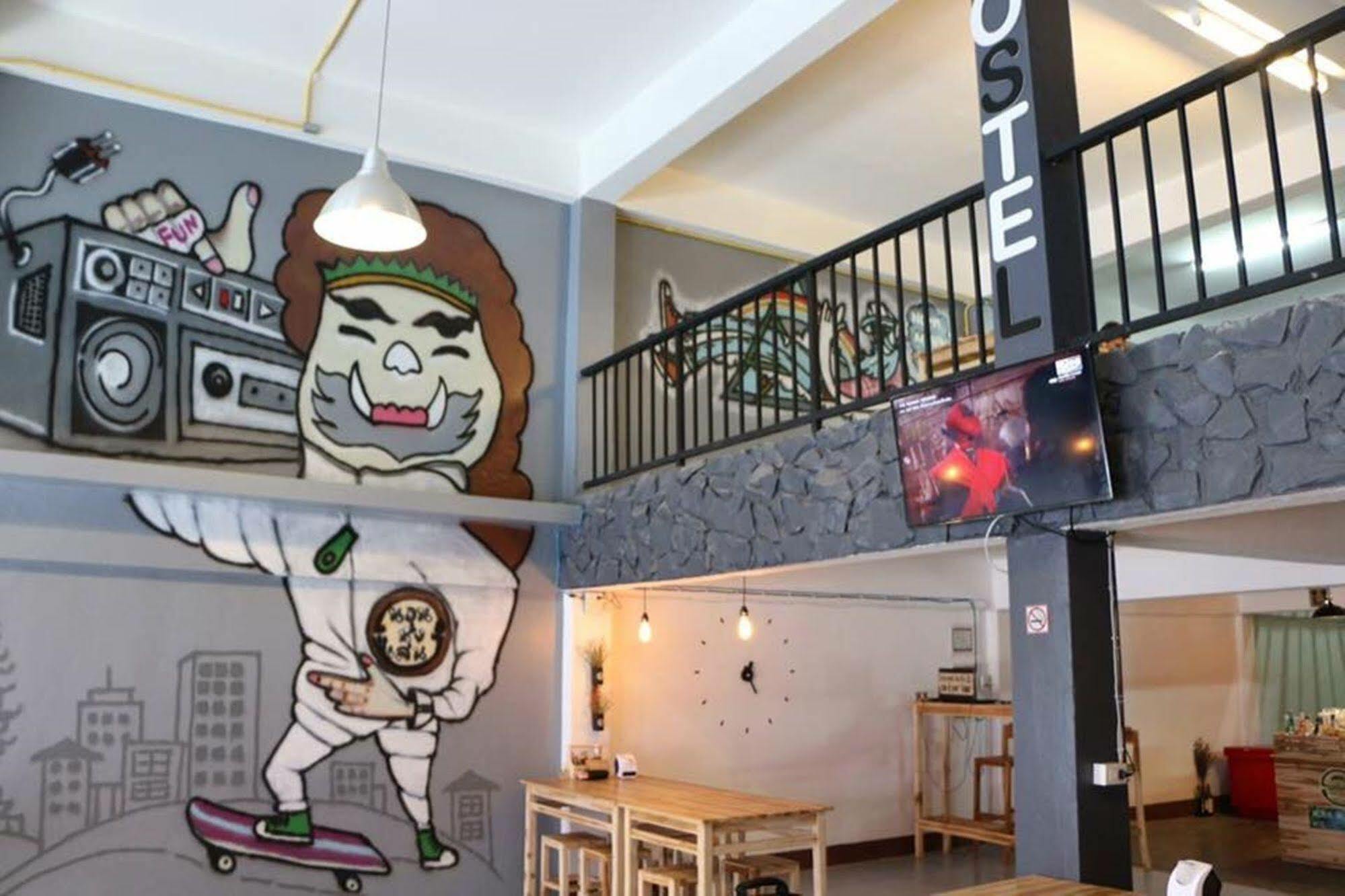 צ'יאנג ריי Norn Nung Len Cafe'&Hostel מראה חיצוני תמונה