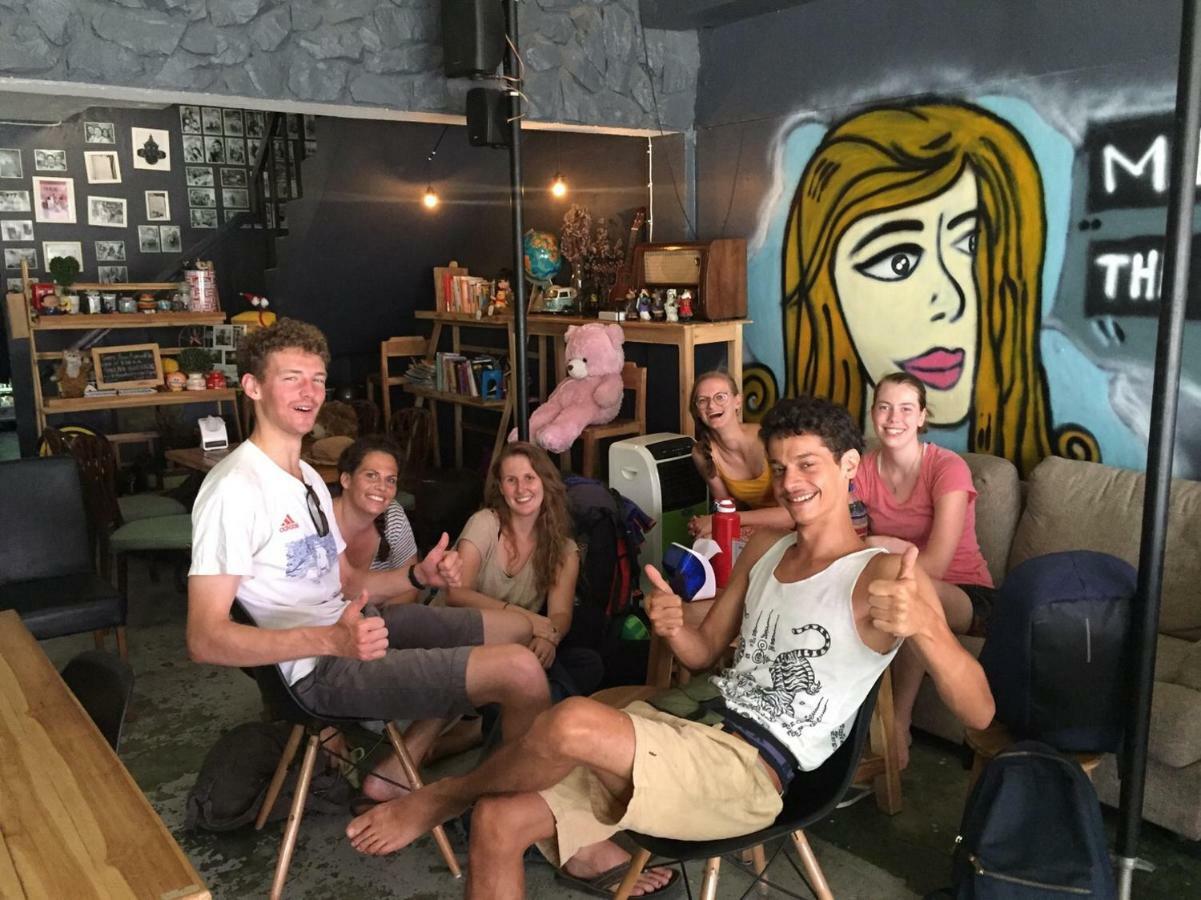 צ'יאנג ריי Norn Nung Len Cafe'&Hostel מראה חיצוני תמונה